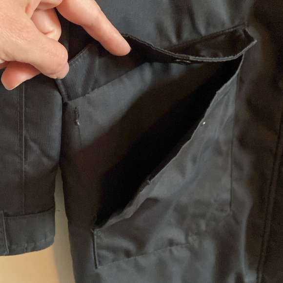 Black Columbia Women’s Winter Coat - Picture 3 of 4